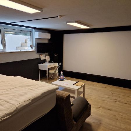 Gapsah-Das Apartment Mit Kino Genhulsen Bagian luar foto