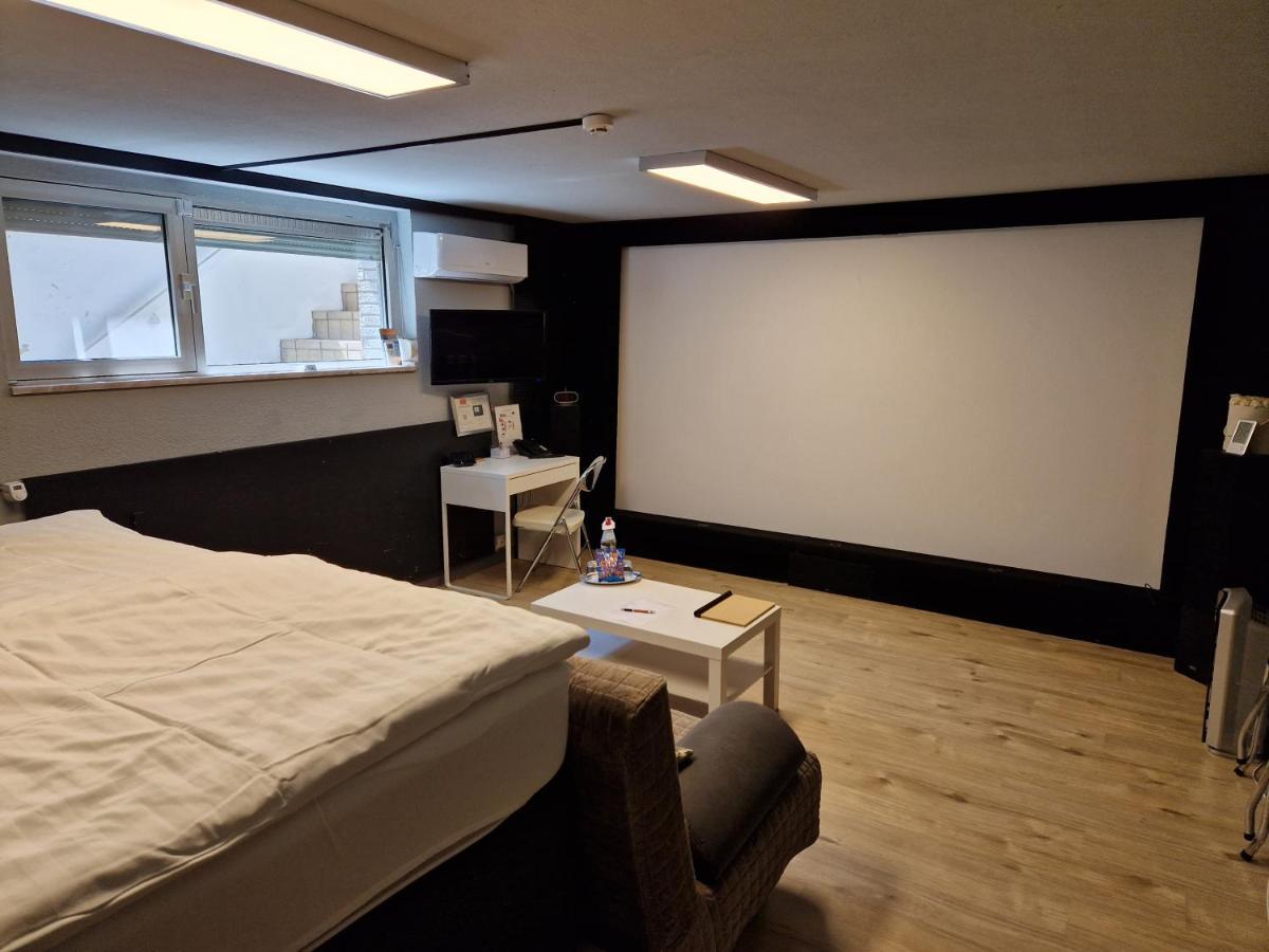 Gapsah-Das Apartment Mit Kino Genhulsen Bagian luar foto